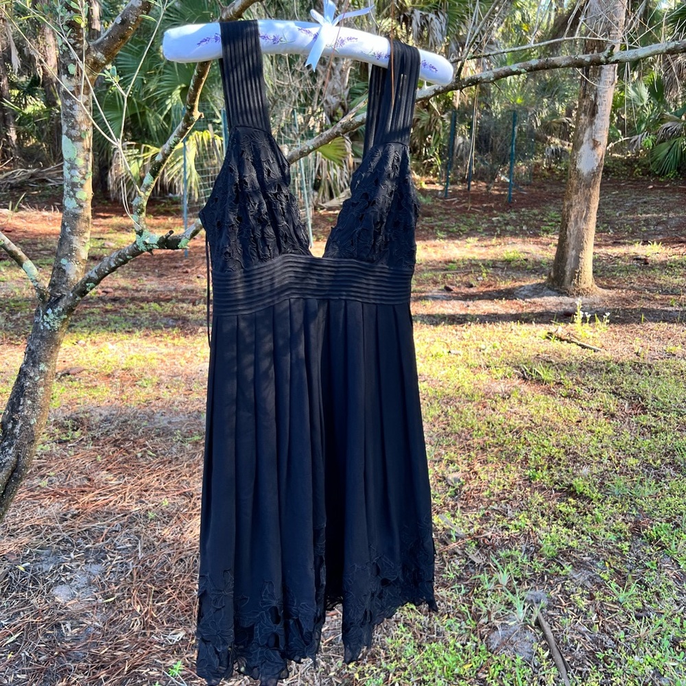 Chic LBD Laser-Cut Lace 100% Silk Dress by Catherine Malandrino